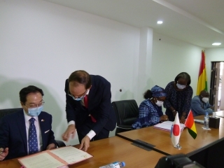 署名式 写真2